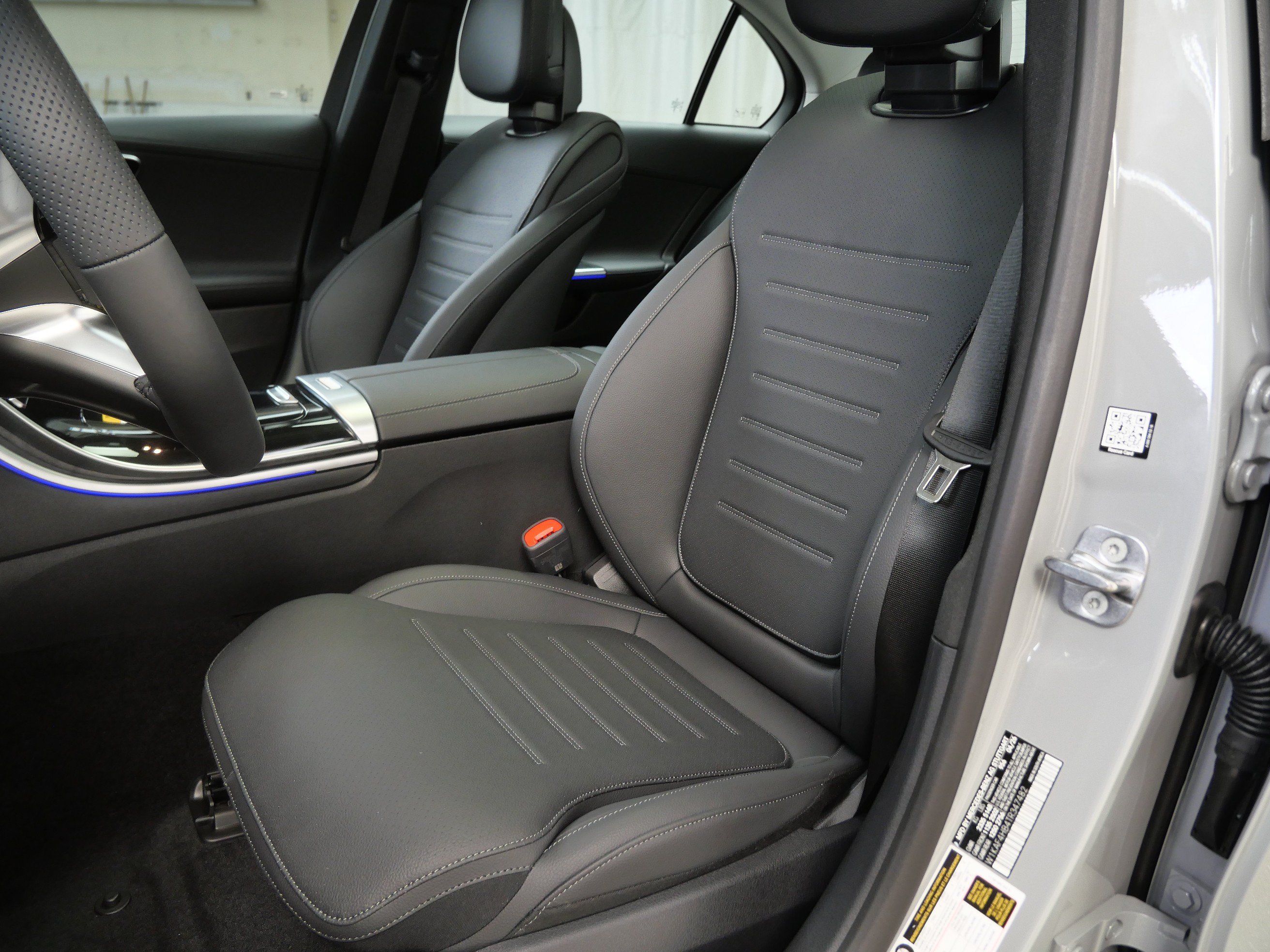 New 2026 Mercedes-Benz C 300 4MATIC Sedan image 3