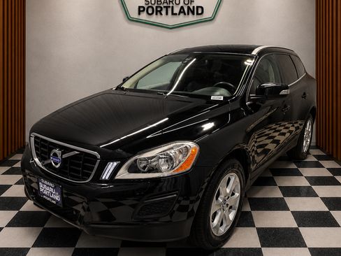 Used 2011 Volvo XC60 3.2 AWD/4WD image 1