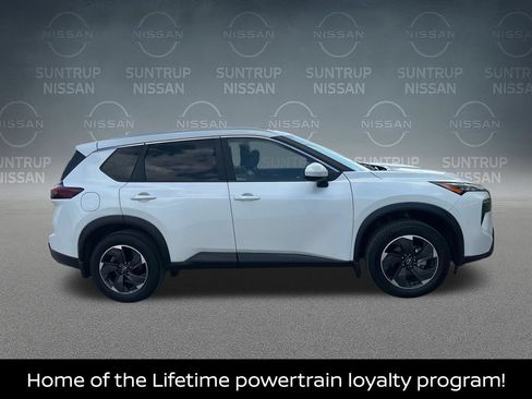 Certified 2024 Nissan Rogue SV w/ SV Premium Package AWD/4WD image 5