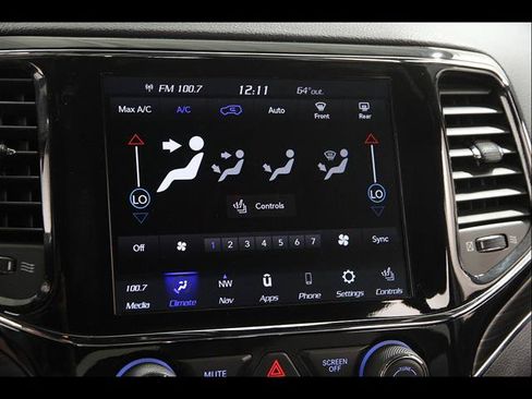 Used 2021 Jeep Grand Cherokee Limited AWD/4WD image 10