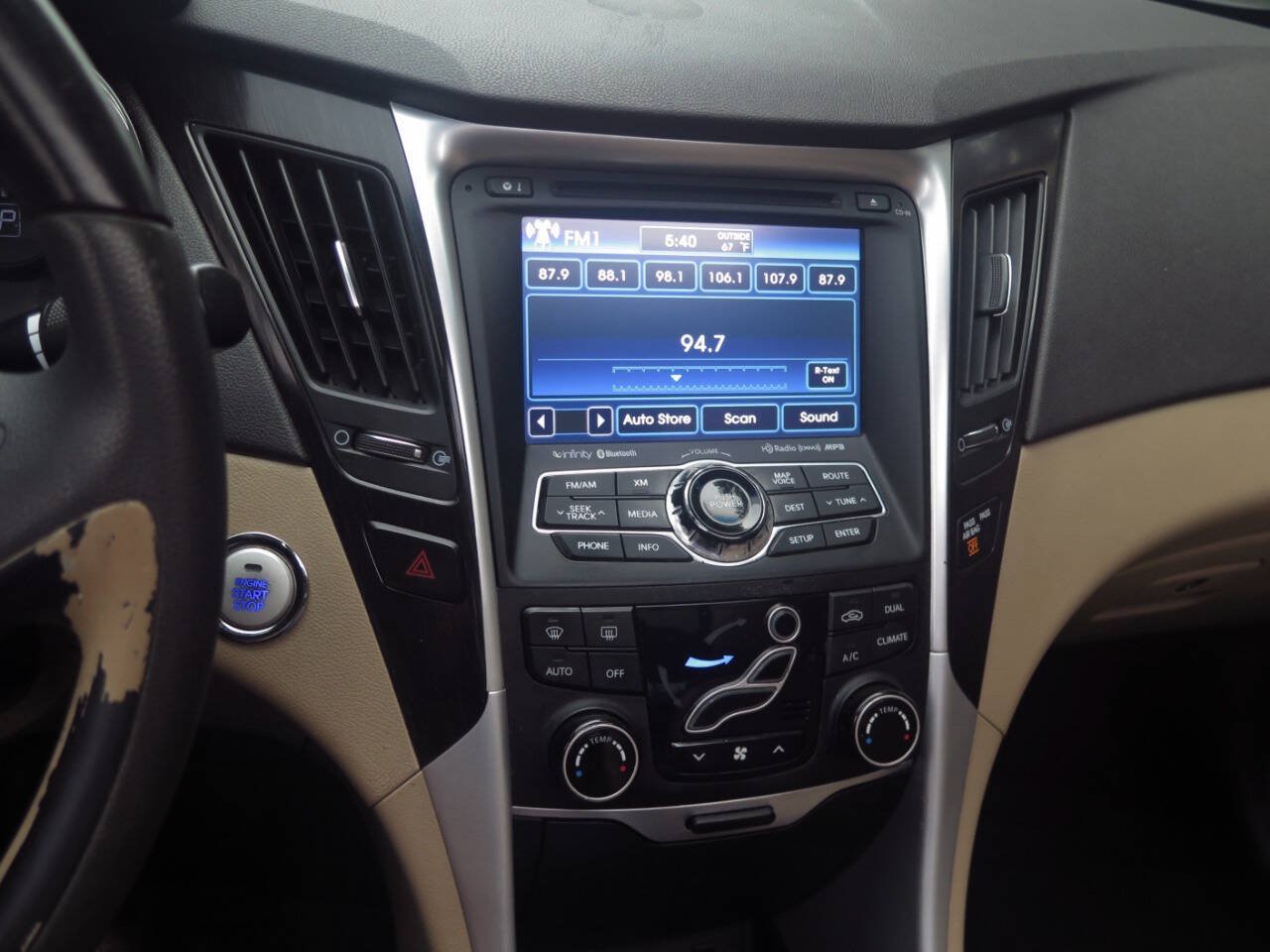 Used 2013 Hyundai Sonata Limited w/ Premium Pkg FWD image 13