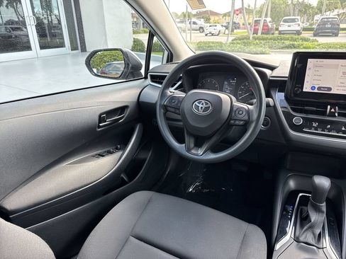 Used 2023 Toyota Corolla LE w/ LE Convenience Package FWD image 21