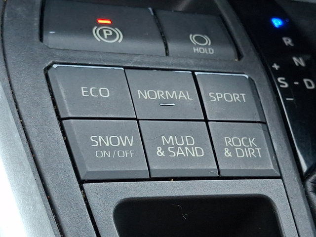 Used 2019 Toyota RAV4 LE w/ All Weather Liner Package AWD/4WD image 22