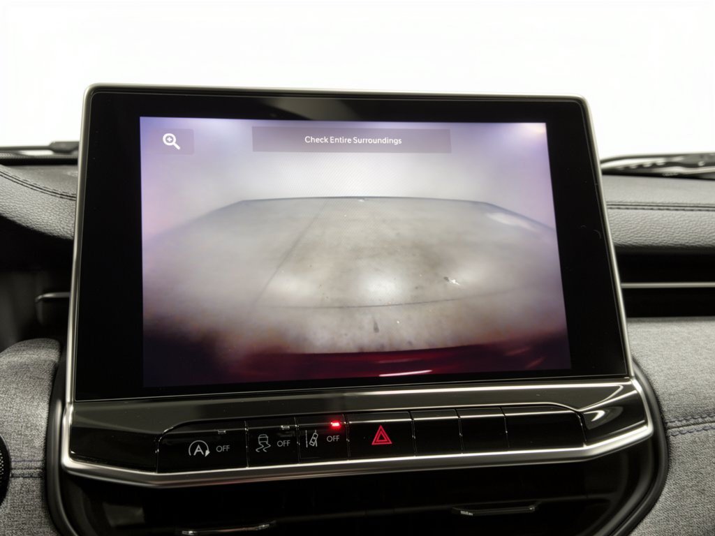 Used 2022 Jeep Compass Latitude FWD image 24