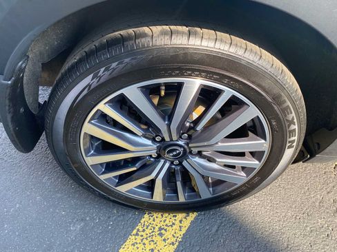 Used 2022 Nissan Kicks SV FWD image 32