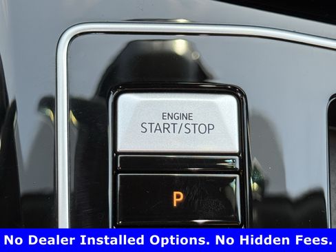 Used 2024 Volkswagen Golf R AWD/4WD image 21