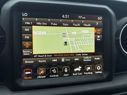 Used 2023 Jeep Wrangler Unlimited Sahara w/ Cold Weather Group AWD/4WD image 17