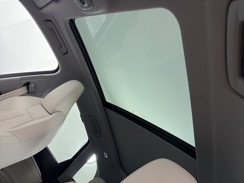 Used 2025 Audi Q5 Premium Plus w/ Premium Plus image 17