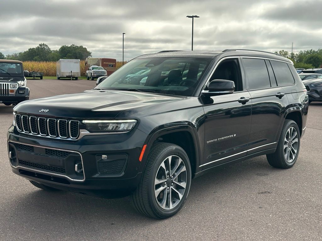 Used 2023 Jeep Grand Cherokee L Overland AWD/4WD image 4