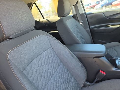 Used 2021 Chevrolet Equinox LT image 10