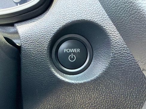 Used 2025 Toyota Corolla Cross AWD Hybrid image 30