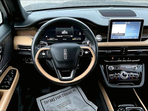 Used 2022 Lincoln Corsair Reserve w/ Elements Package image 5