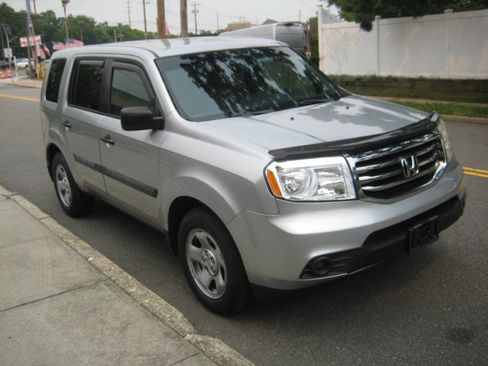 Used 2014 Honda Pilot LX image 2
