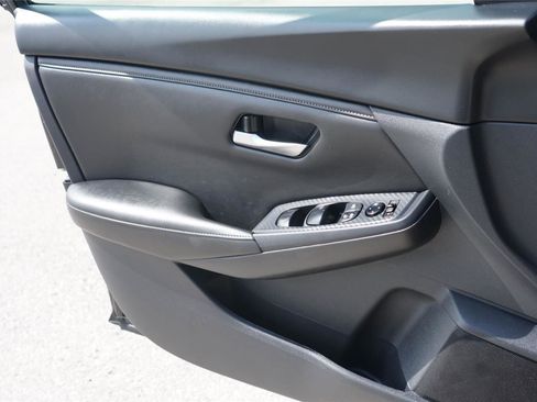 Used 2024 Nissan Sentra SV FWD image 19