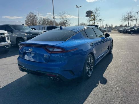Used 2018 Kia Stinger GT2 image 7