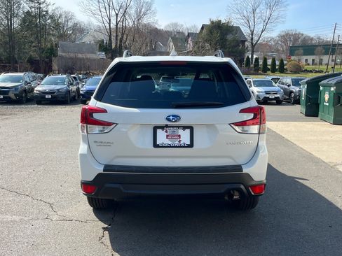 Certified 2023 Subaru Forester Premium image 4