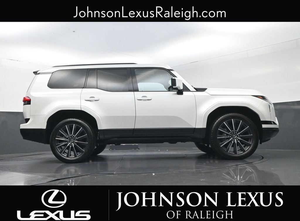 Used 2024 Lexus GX 550 w/ Cold Area Package AWD/4WD image 21