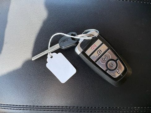 Used 2022 Ford Edge SEL w/ Convenience Package image 20