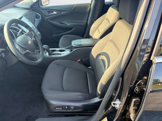 Used 2022 Chevrolet Malibu LT FWD image 19