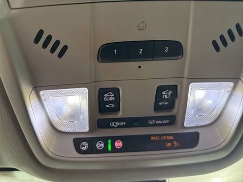 Used 2021 Buick Enclave Avenir w/ Avenir Technology Package image 27