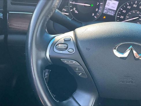 Used 2015 INFINITI Q70 Hybrid w/ Deluxe Touring Package image 22