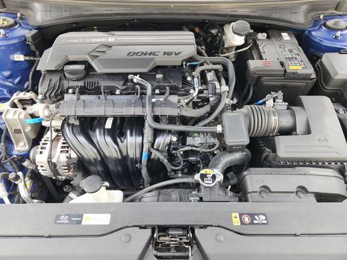 Used 2025 Hyundai Elantra SEL FWD image 32