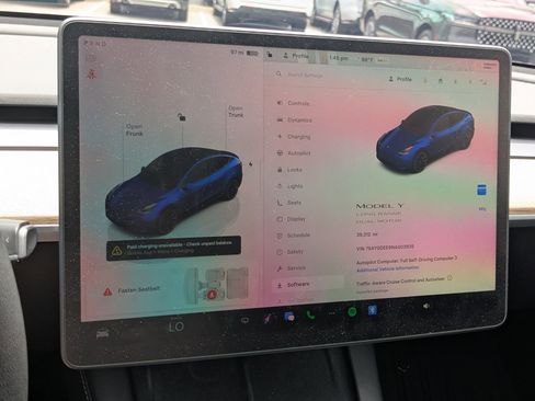 Used 2022 Tesla Model Y Long Range AWD/4WD image 11