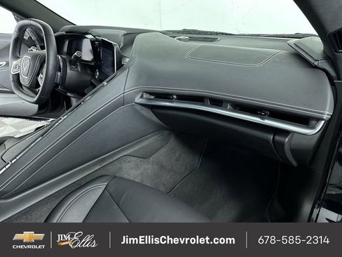 Certified 2025 Chevrolet Corvette Stingray Coupe w/ 1LT image 27