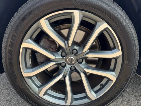Used 2019 Volvo XC90 T6 Momentum w/ Protection Package Premier AWD/4WD image 38