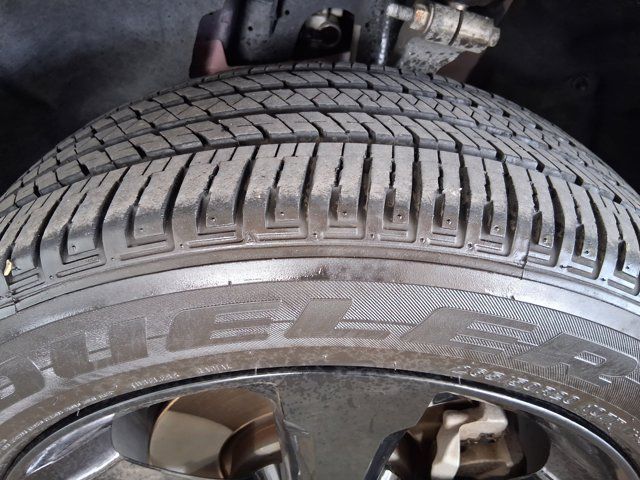 Used 2025 Jeep Grand Cherokee L Laredo RWD image 25