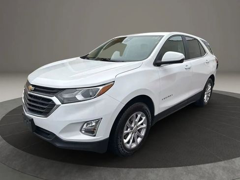 Used 2021 Chevrolet Equinox LT image 1
