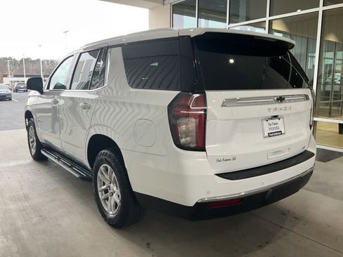 Used 2022 Chevrolet Tahoe LT w/ Luxury Package image 18