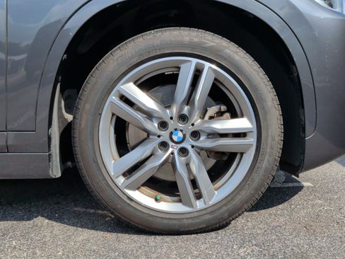 Used 2019 BMW X1 xDrive28i w/ M Sport Package AWD/4WD image 14