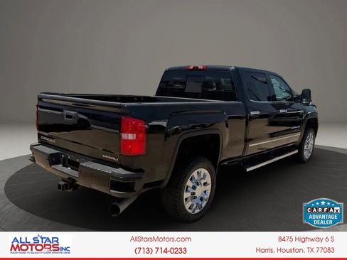Used 2019 GMC Sierra 2500 Denali w/ Duramax Plus Package AWD/4WD image 9
