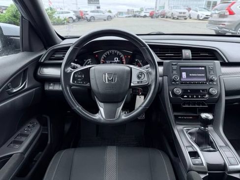 Used 2018 Honda Civic Sport image 21