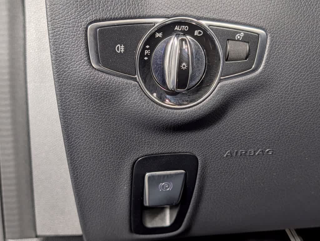 Used 2023 Mercedes-Benz E 450 Cabriolet image 35