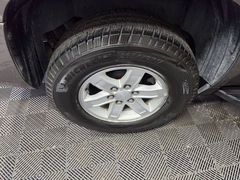 Used 2014 GMC Yukon XL SLT RWD image 30