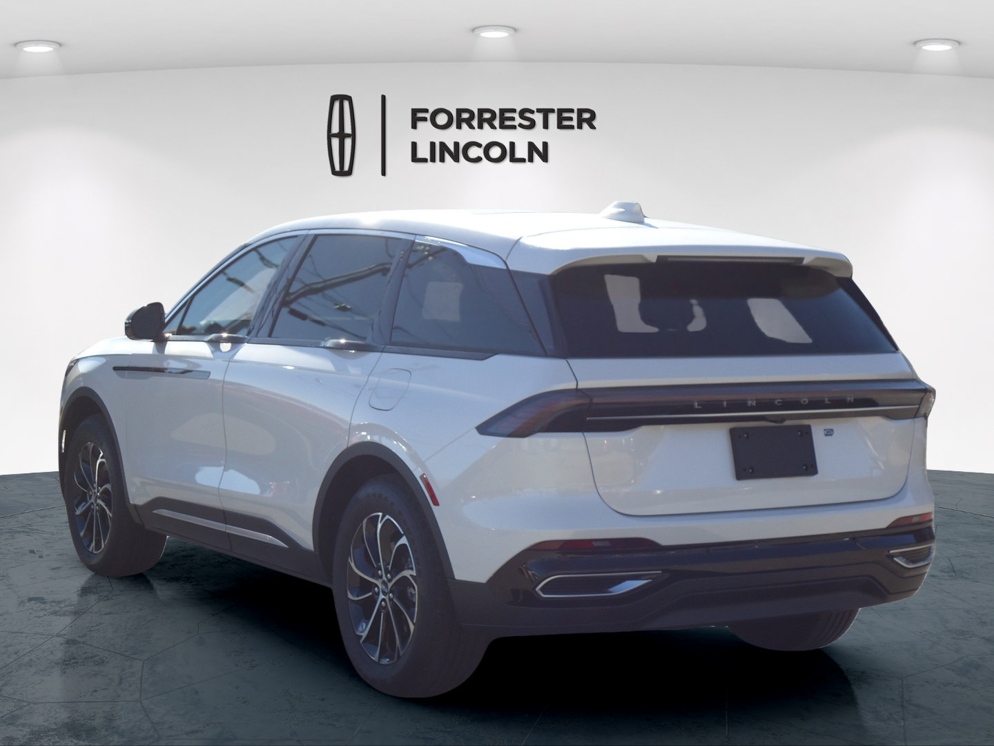 Used 2026 Lincoln Nautilus Premier w/ Equipment Group 102A AWD/4WD image 5