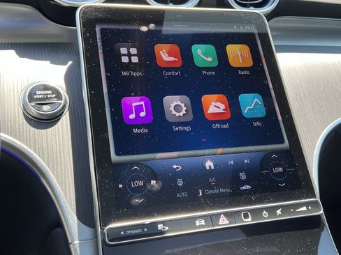 Certified 2025 Mercedes-Benz GLC 300 4MATIC image 24