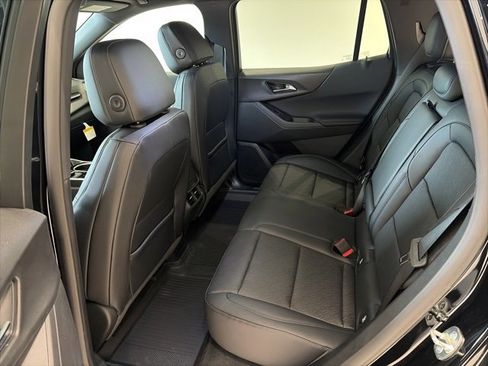 New 2026 Chevrolet Equinox LT w/ Convenience Package II image 11