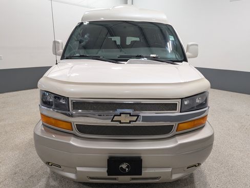 Used 2014 Chevrolet Express 1500 AWD image 8