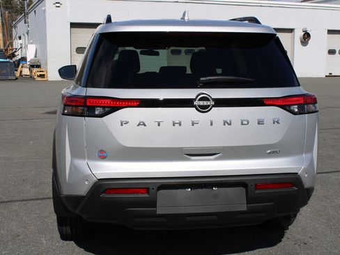 New 2025 Nissan Pathfinder SV AWD/4WD image 2