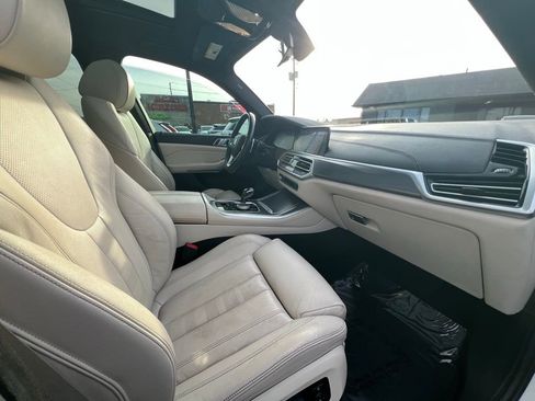 Used 2019 BMW X5 xDrive40i w/ Convenience Package image 30