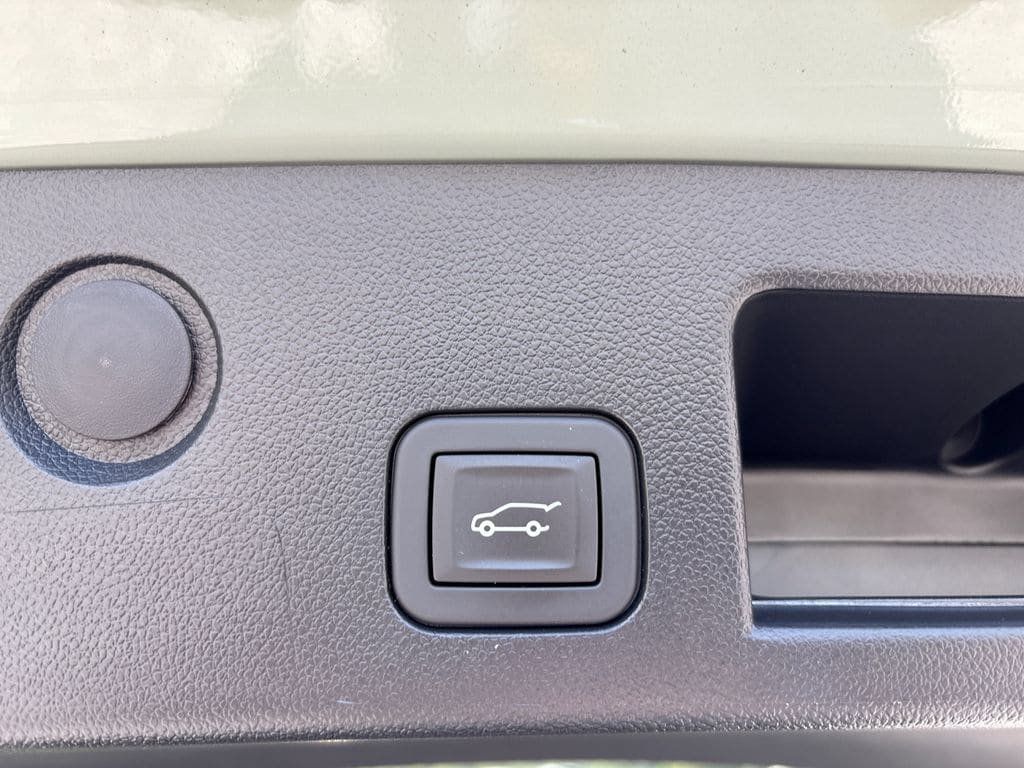 Used 2026 Chevrolet Equinox LT w/ Convenience Package II AWD/4WD image 36