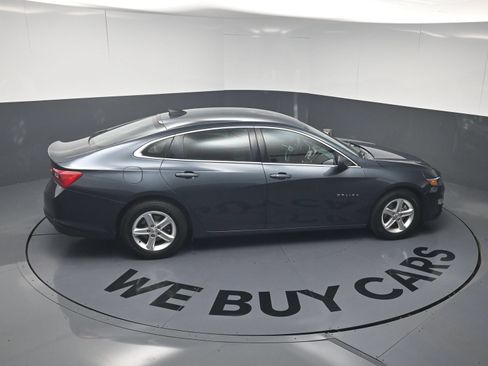 Used 2020 Chevrolet Malibu LS FWD image 33