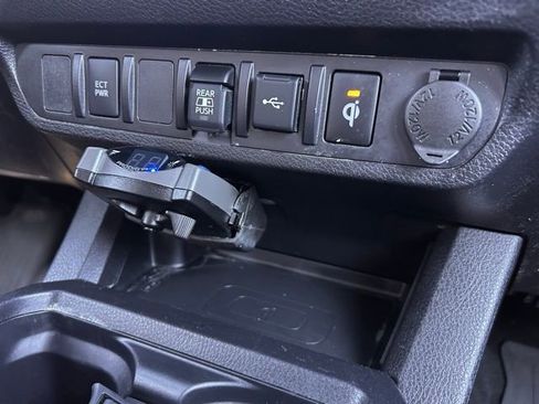 Used 2023 Toyota Tacoma TRD Off-Road image 14