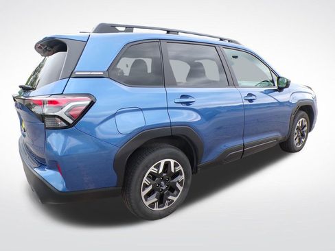 Used 2026 Subaru Forester Premium AWD/4WD image 7