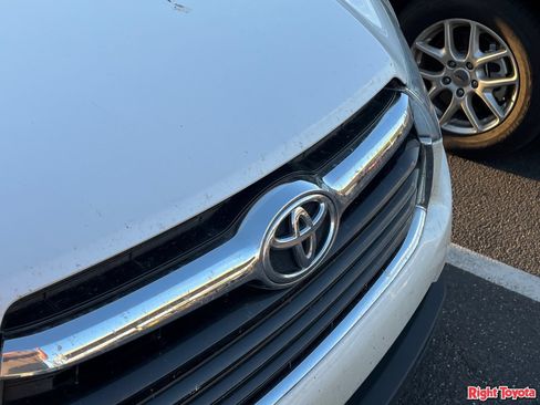 Used 2015 Toyota Highlander XLE FWD image 7