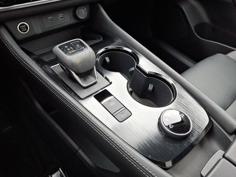 Certified 2023 Nissan Rogue SL image 18