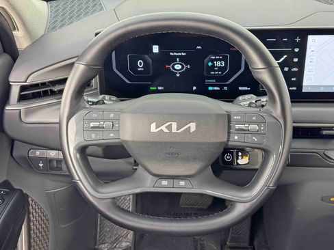 Used 2024 Kia EV9 Wind image 20